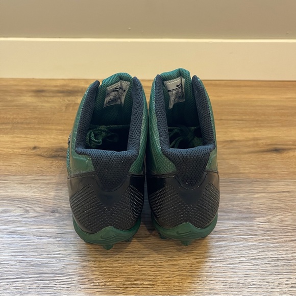 Nike Emerald and Black Sports Cleats - Picture 6 of 6